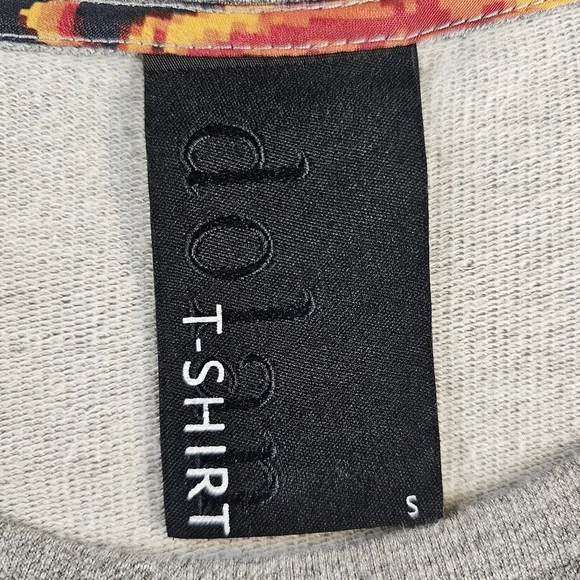 Anthropologie's Dolan Parknit Contrast Gray Jersey & Ivory Chunky Cable Knit Tee - Picture 4 of 11